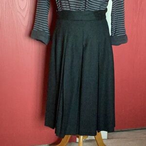 Elegant Black Pleated Wool Skirt